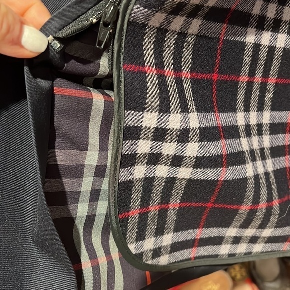 Burberrys Sz 10 Vintage Burberry Dark Navy Trench Coat with Wool Zipout Lining - Picture 13 of 16